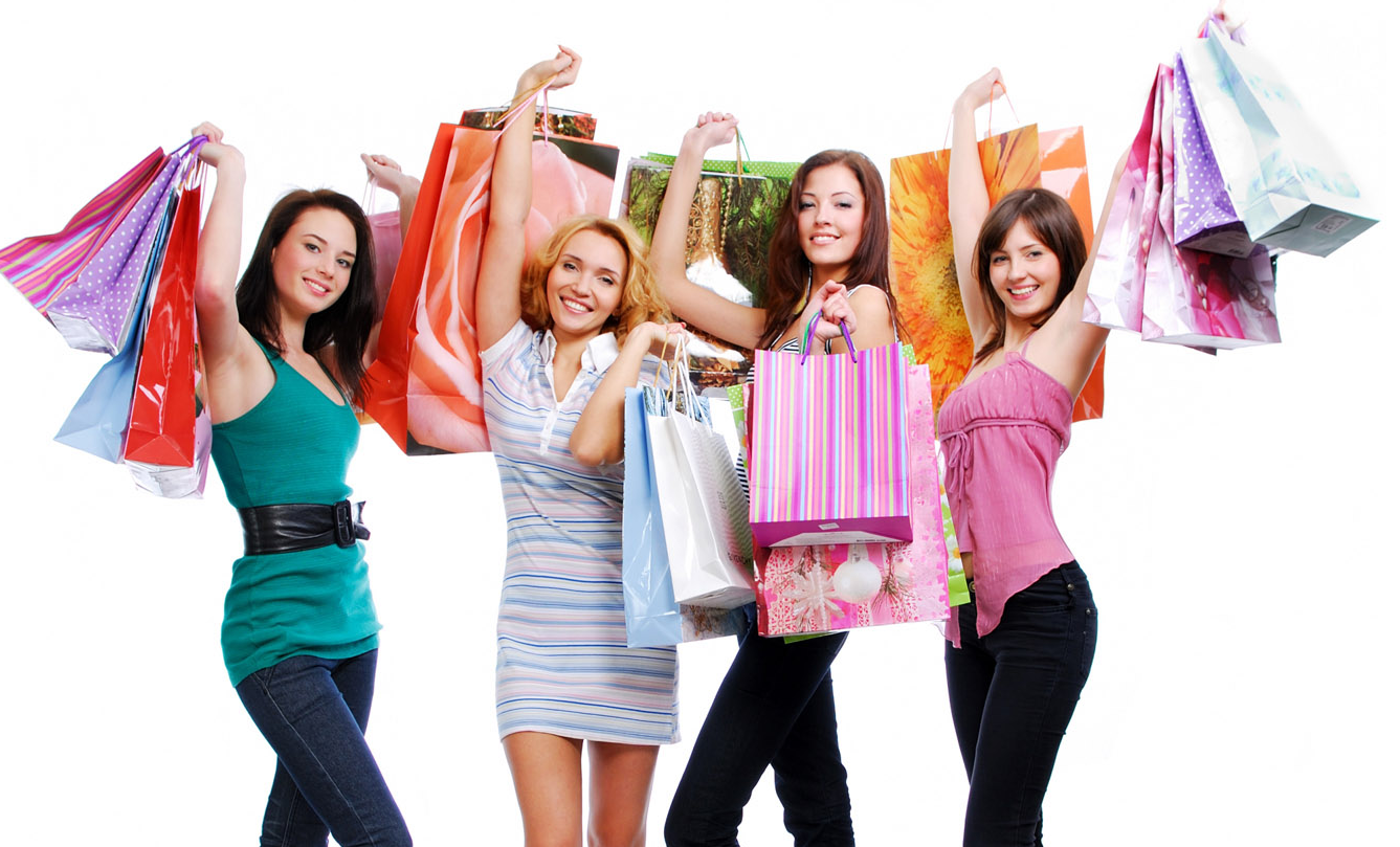 Новые сайт покупок. Счастливая женщина с покупками. Женская одежда. Реклама одежды. Баннер одежда.