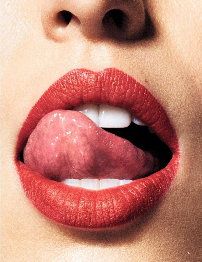 Женские губы