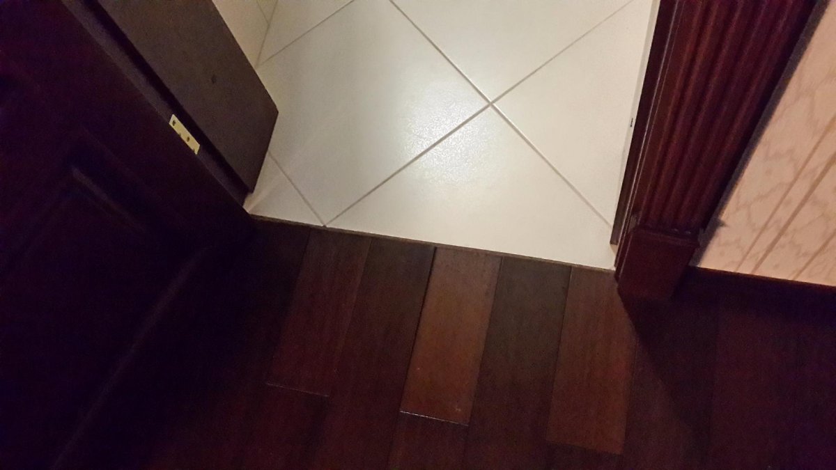 Плитка и ламинат без порожка