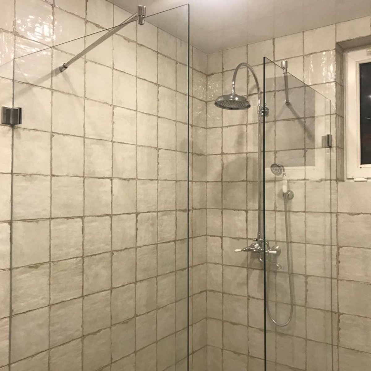 Душевая перегородка в бане для душевой