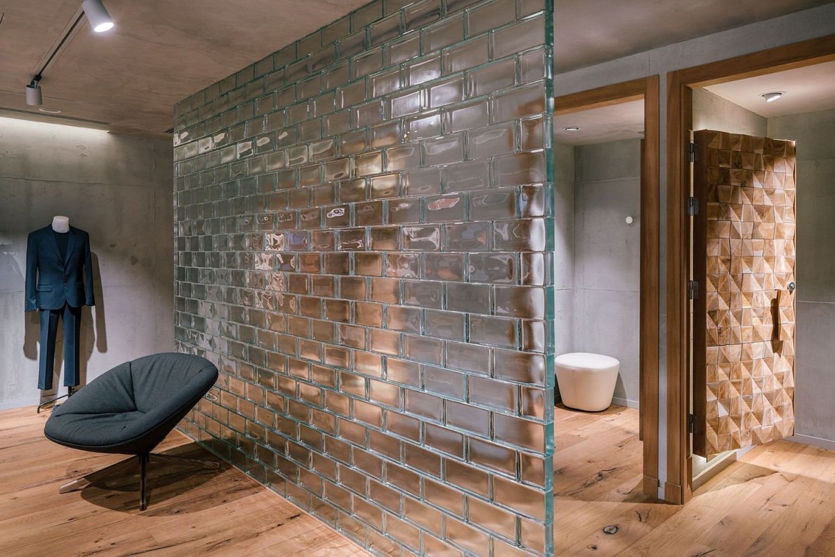 Стеклянный кирпич в интерьере