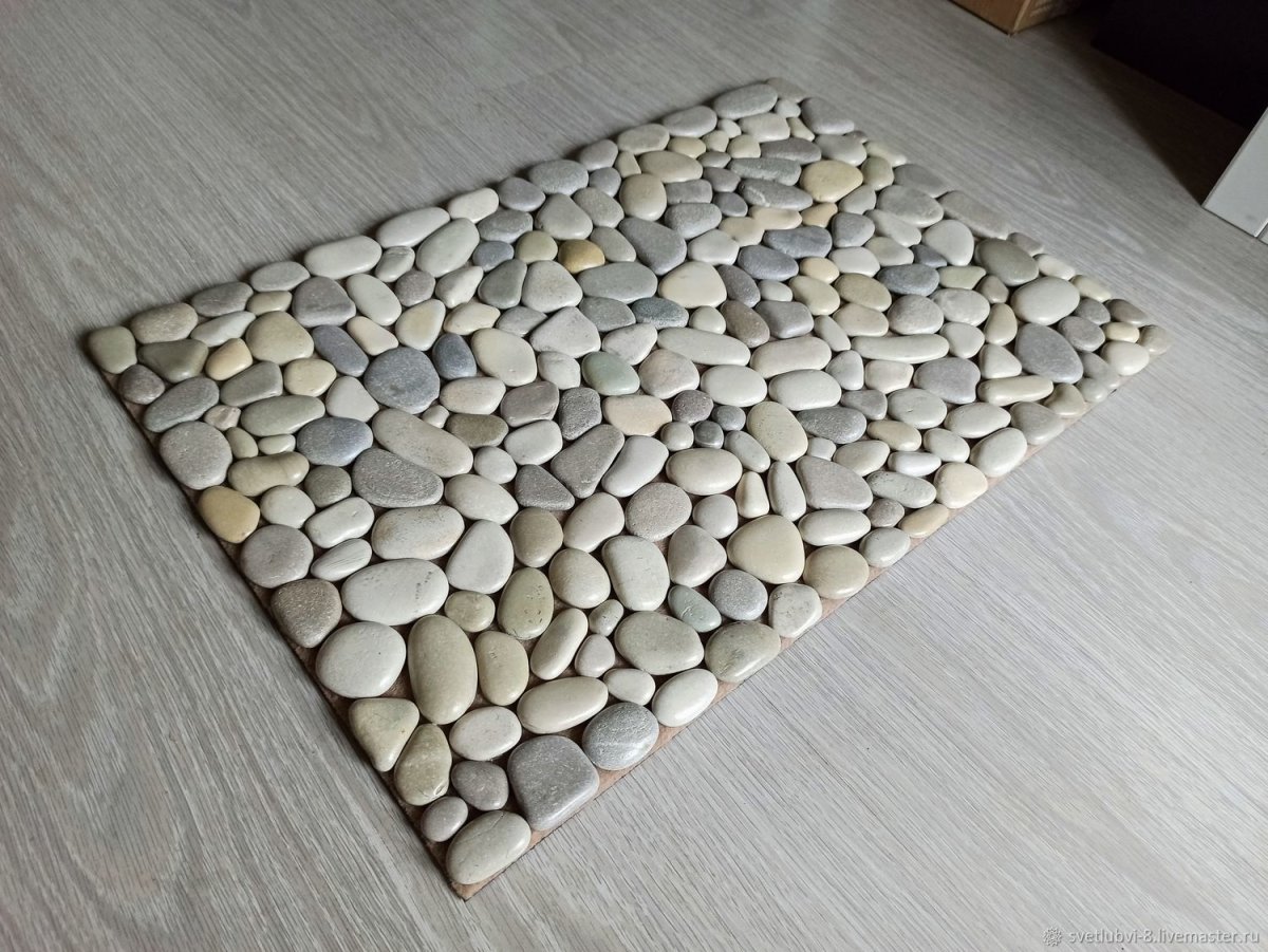 Мозаика из гальки в ванной