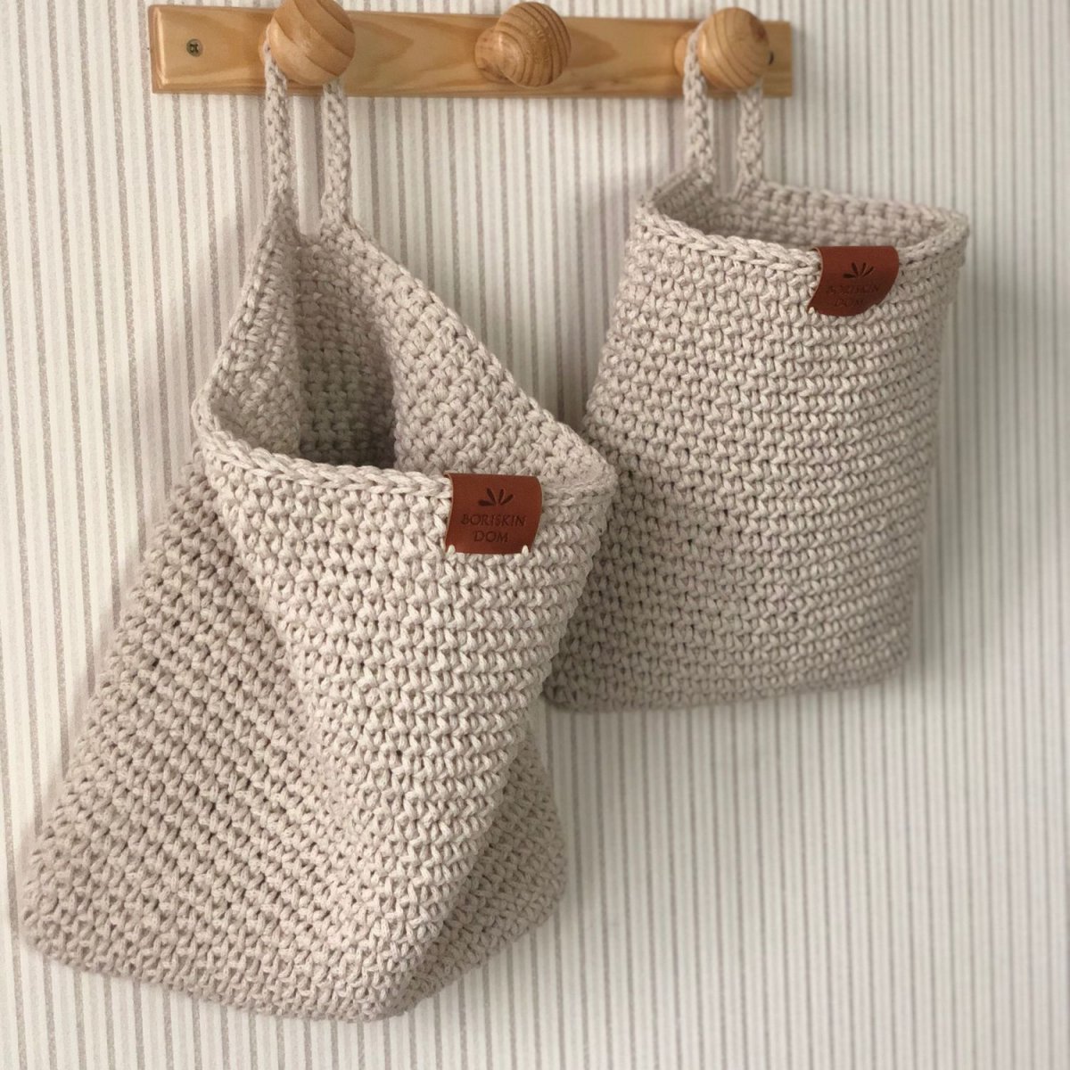 Подвесная вязаная корзинка