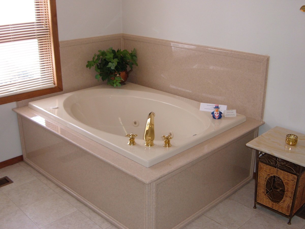 Отделка ванной искусственным камнем