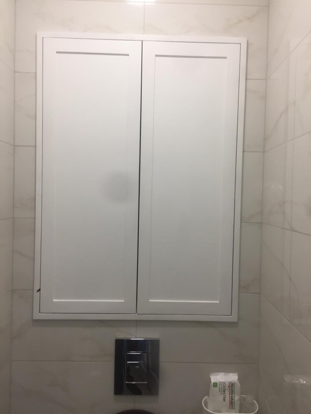 Сантехнический шкаф в туалет