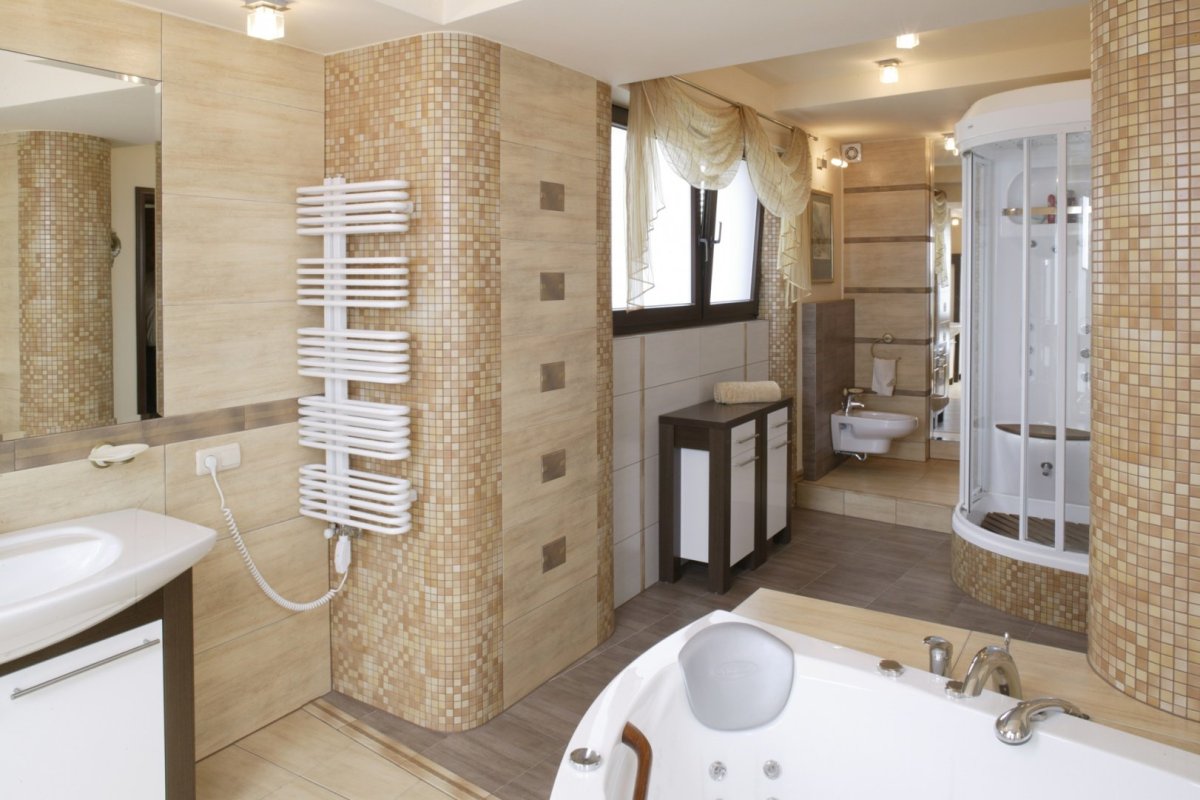 Ванная комната в теплых тонах