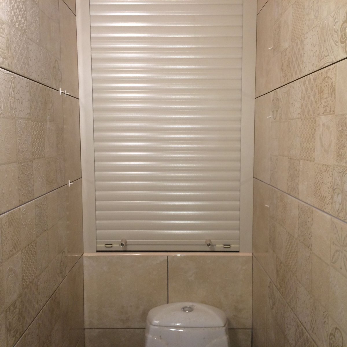 Рулонная штора в ванную