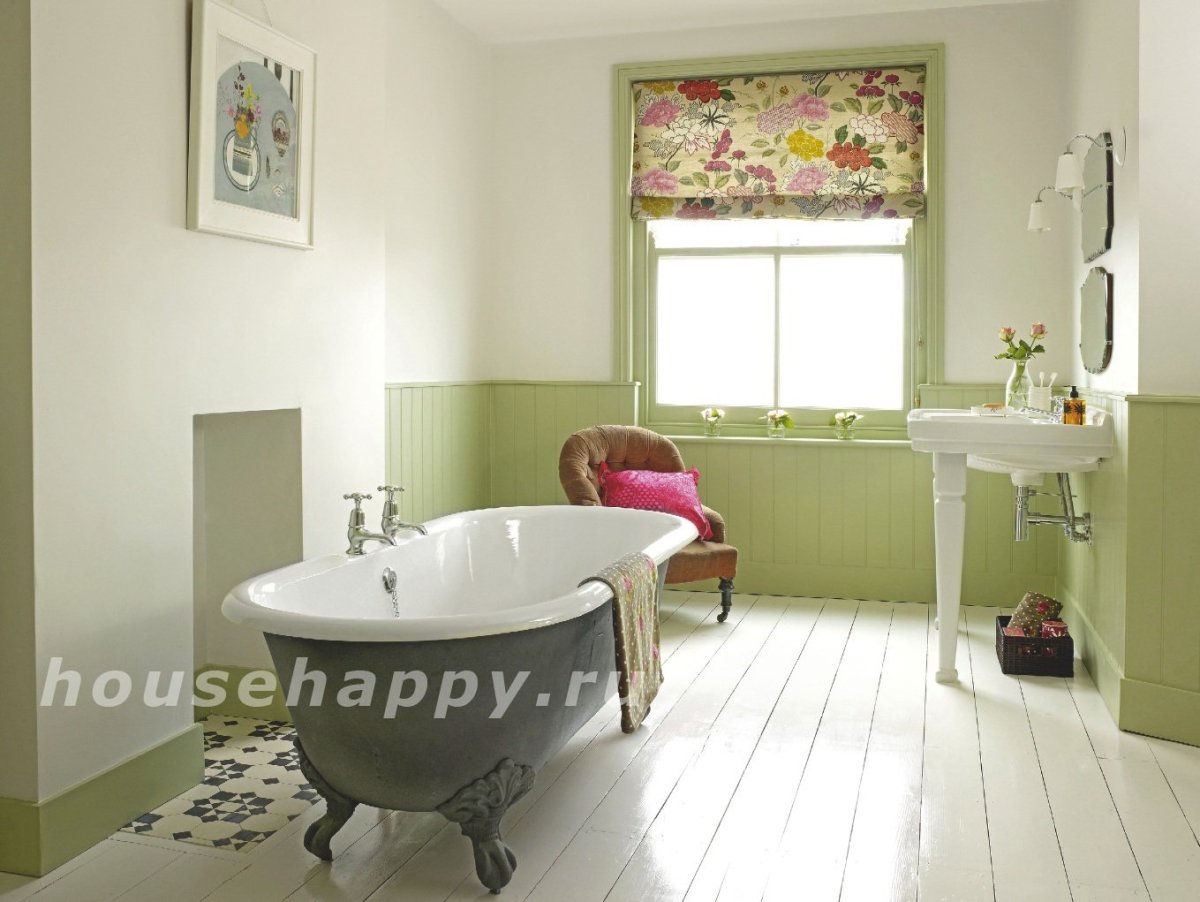 Интерьер ванной крашеные светлые стены