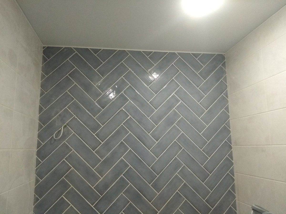 Ванная плитка елочкой