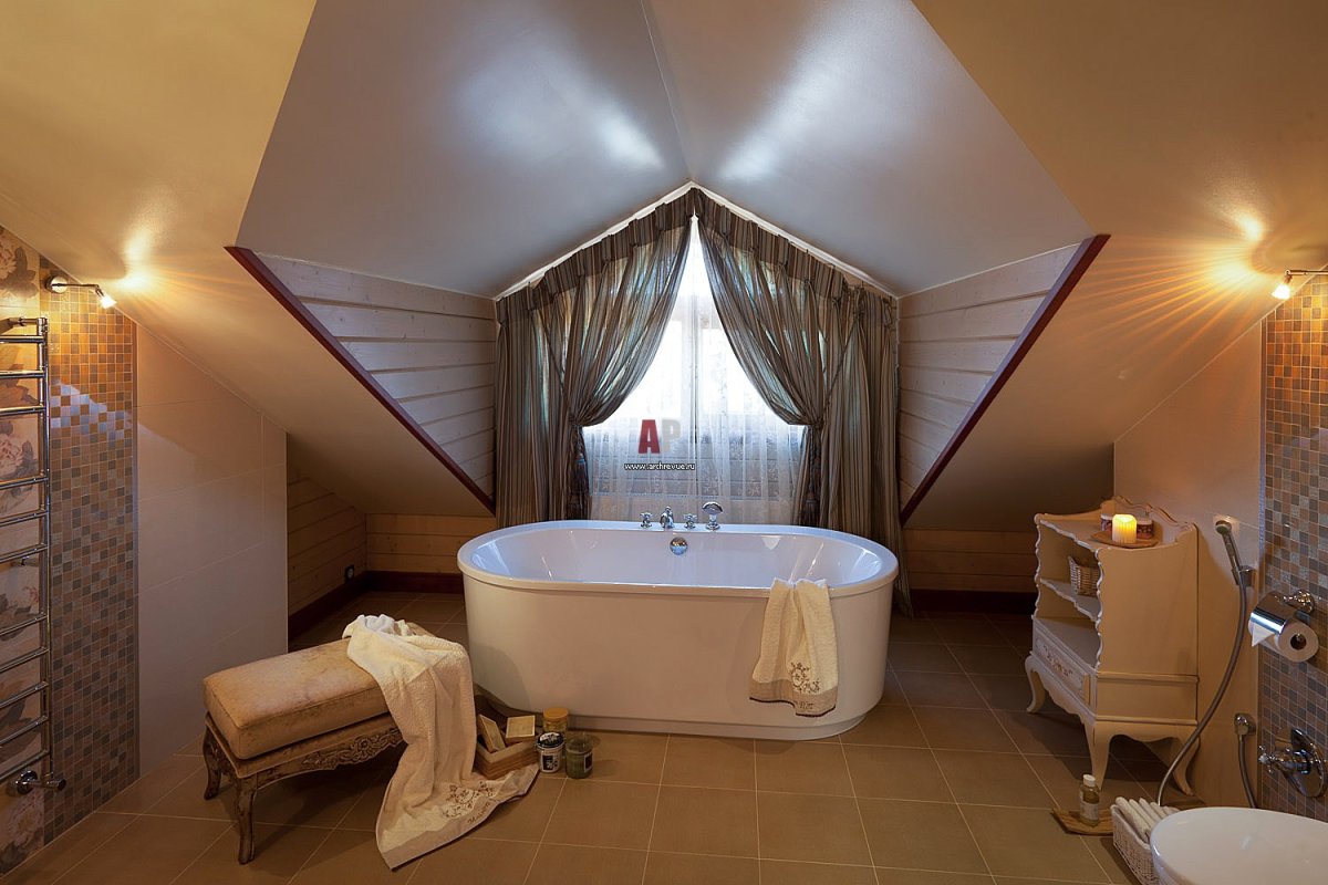 Джакузи на мансарде