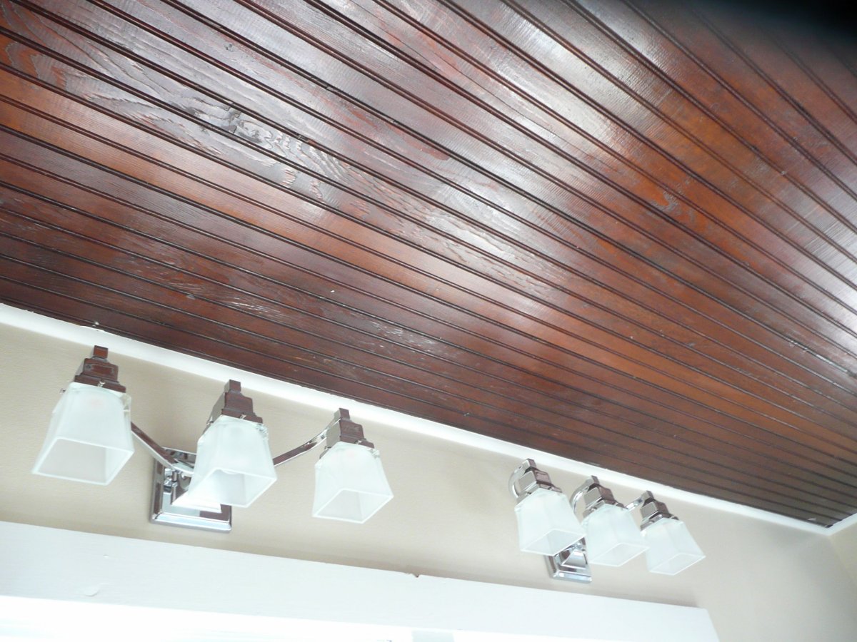 Реечный потолок в ванной