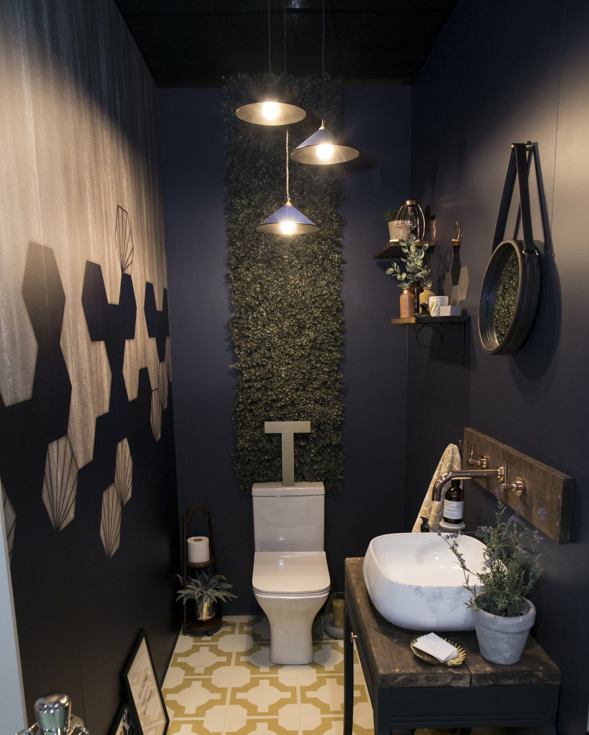 Ванная в черно синем