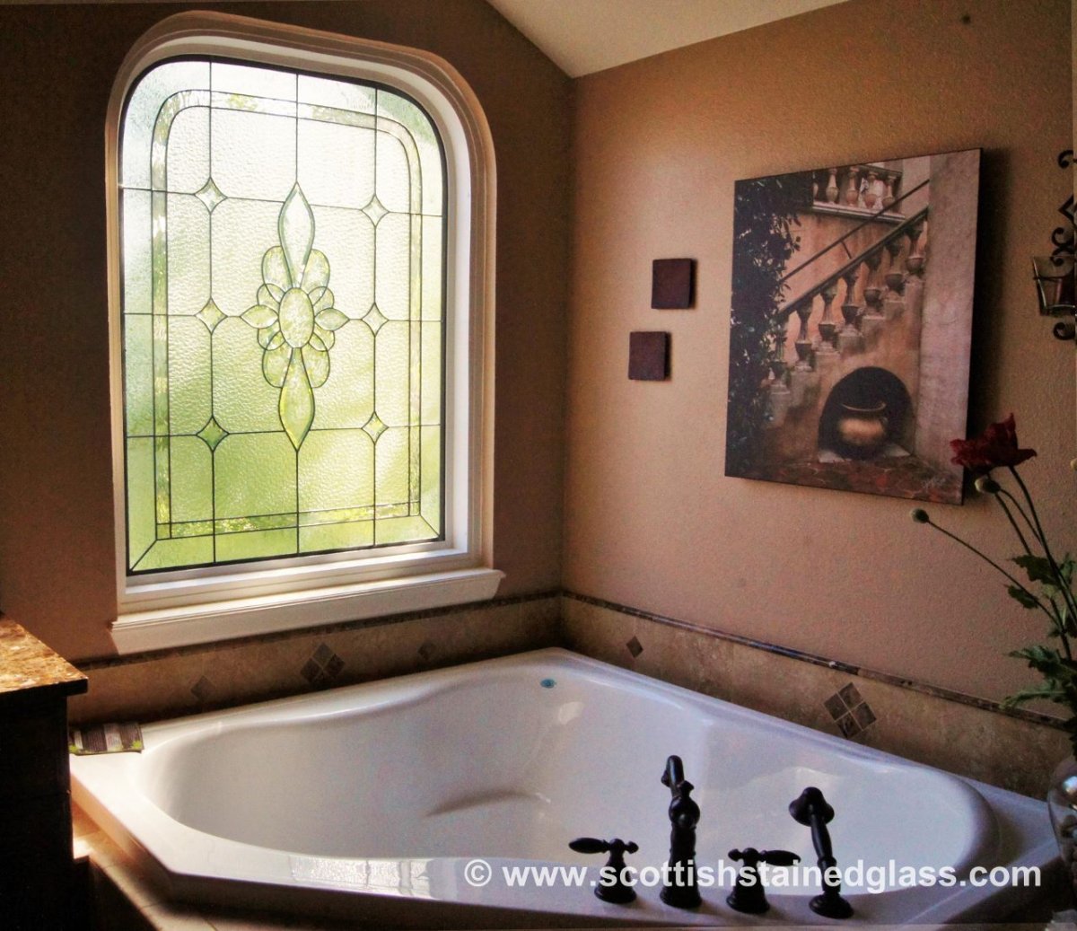 Витраж в ванной комнате чем обрабатывают
