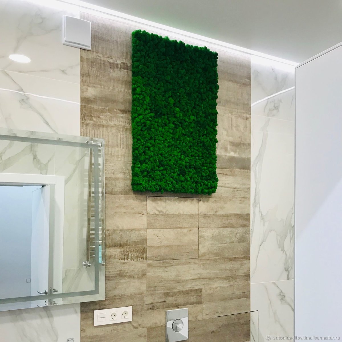 Стабилизированный мох в ландшафте