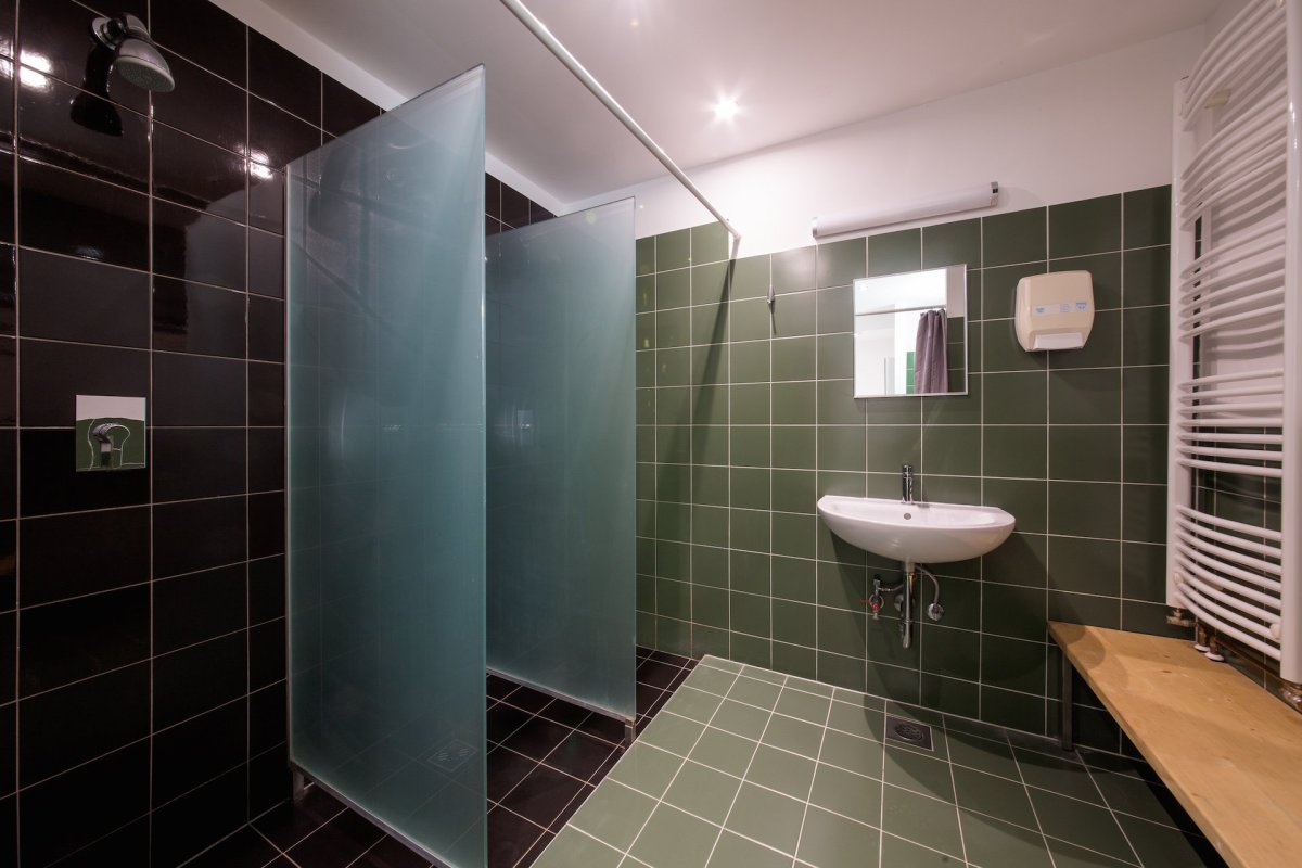 Санузел в хостеле