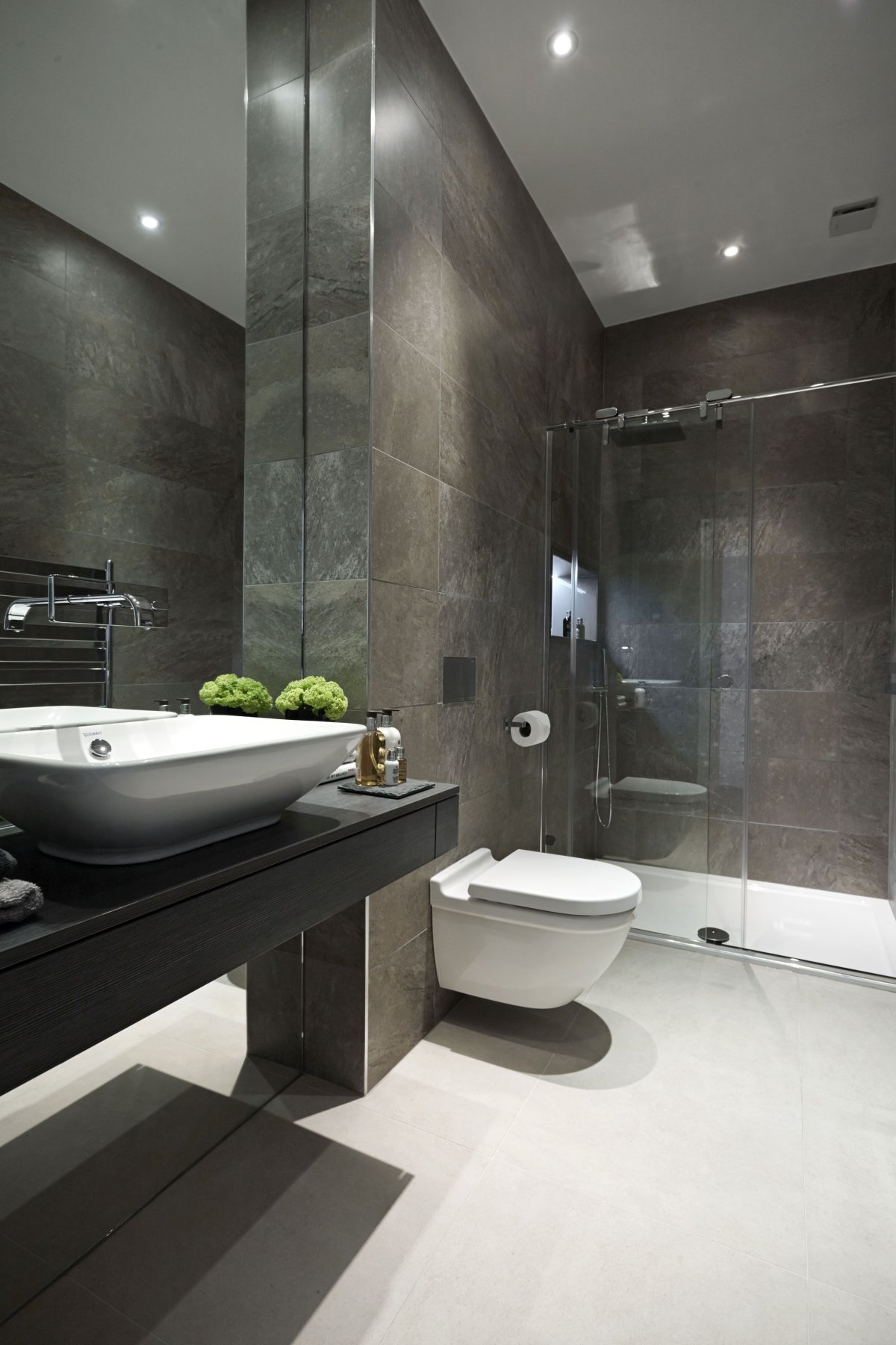 Ванная комната с элементами мозаики