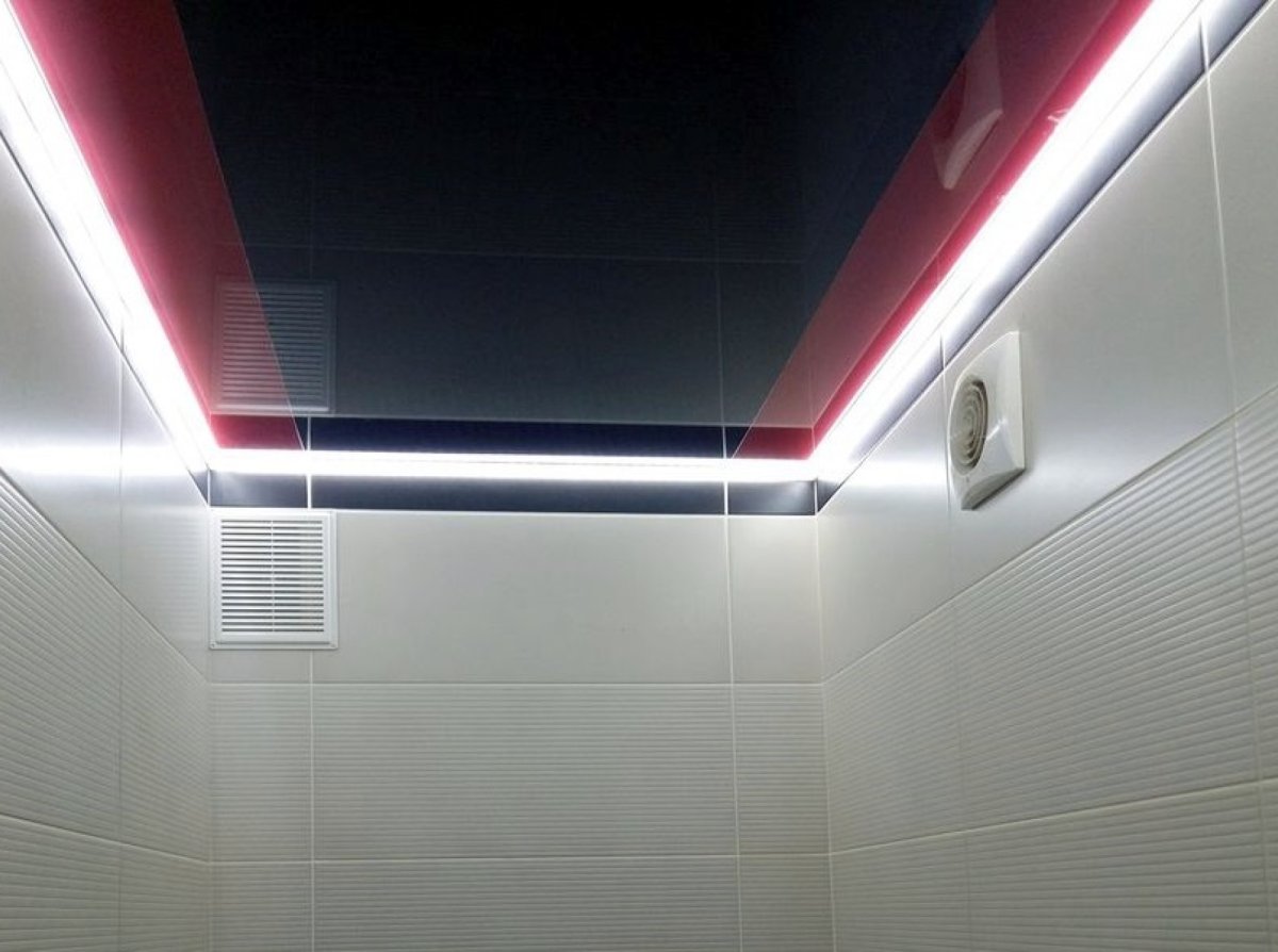 Парящий натяжной потолок с подсветкой