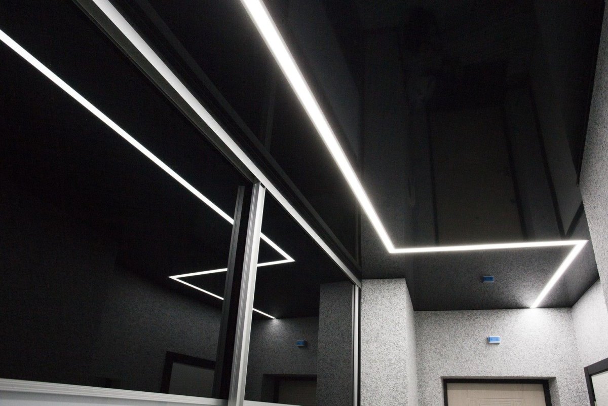 Slott профиль для натяжных