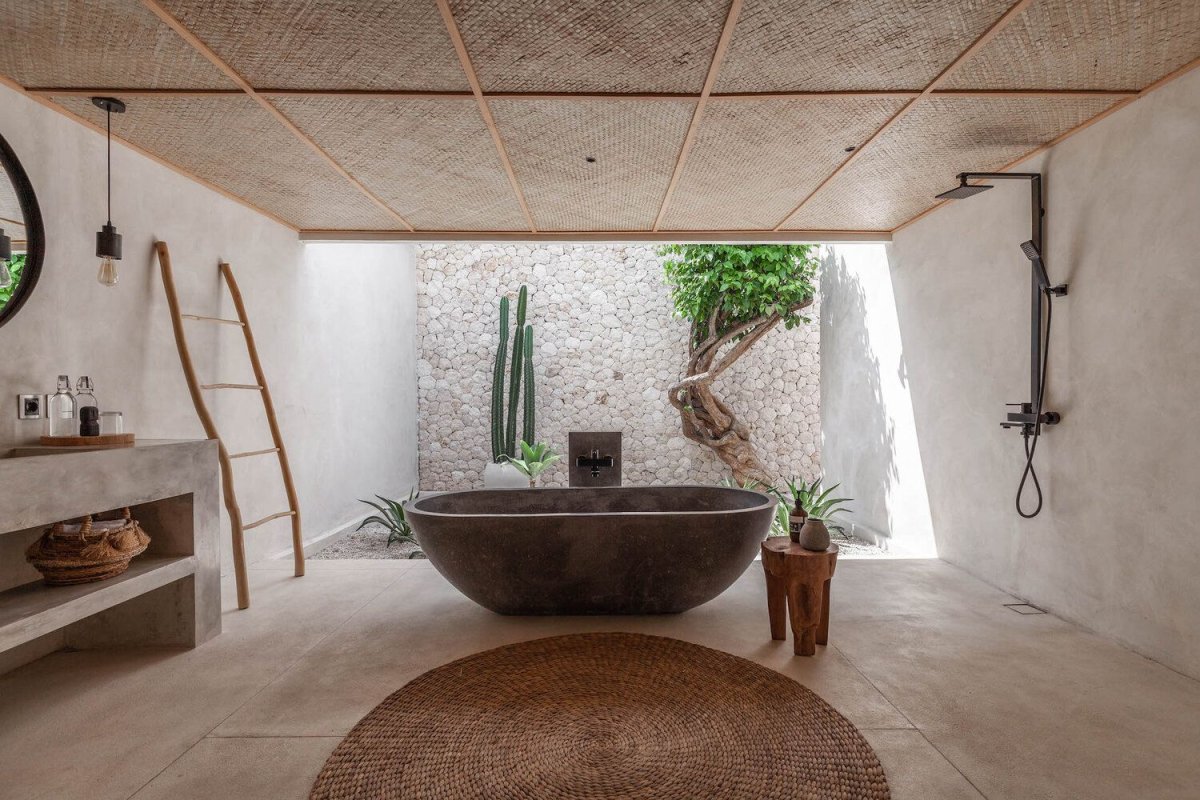 Балийские интерьеры ванных комнат двери