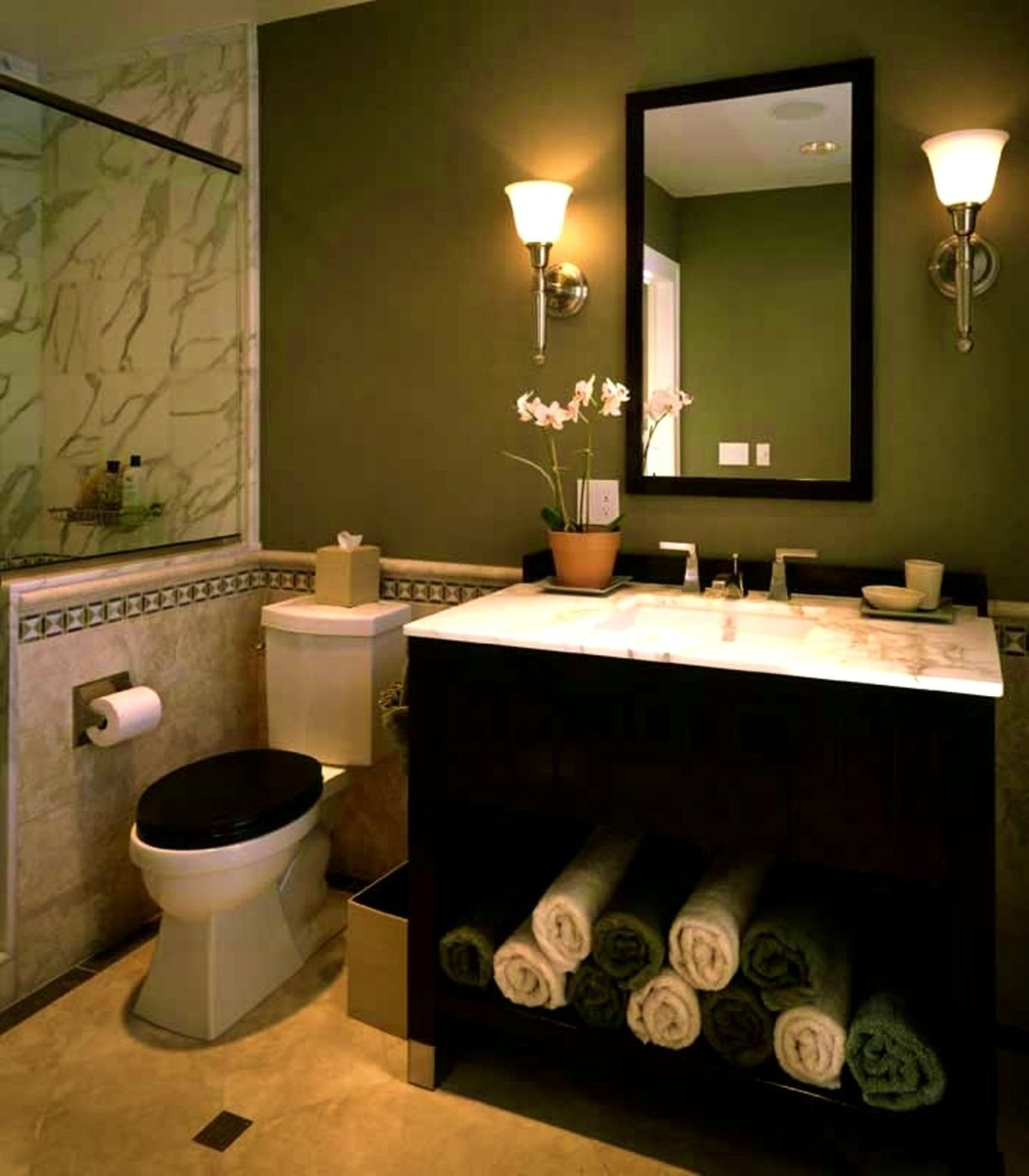 Ванная комната в оливковых тонах