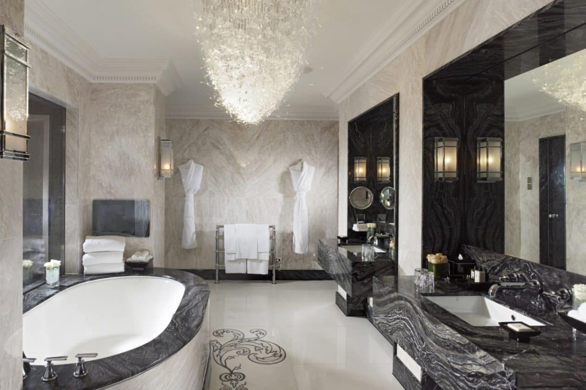 Интерьер в золотом стиле