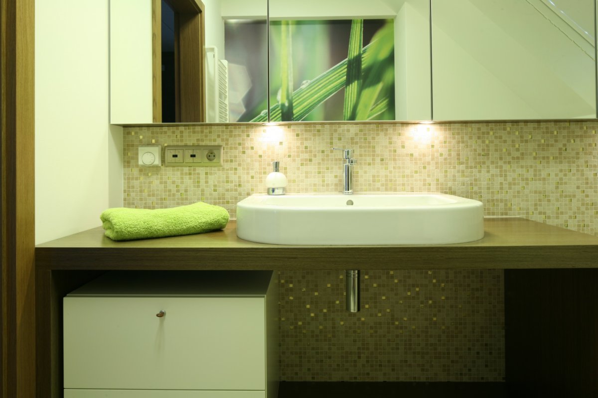 Короед в ванной комнате