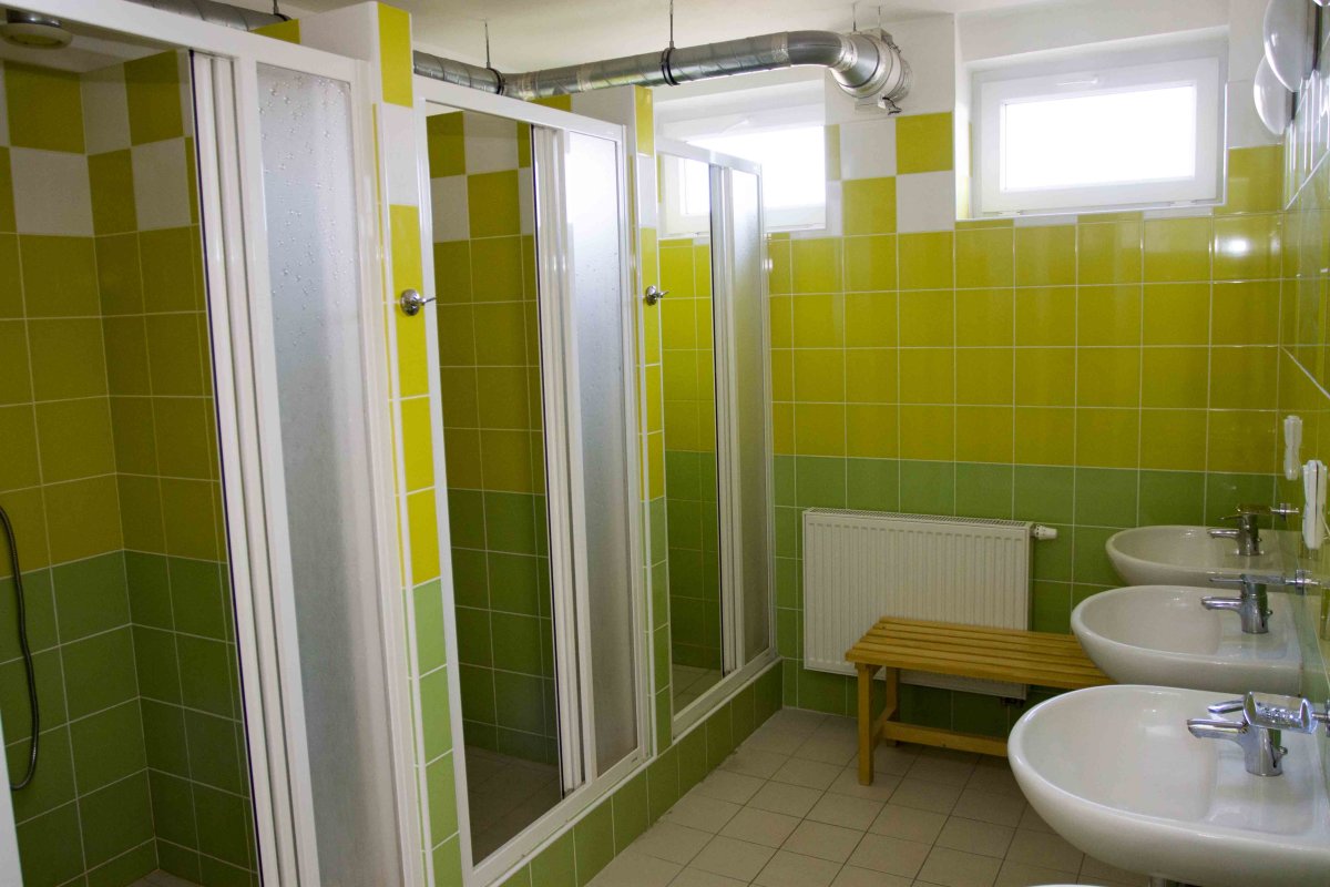 Душевые в общежитии