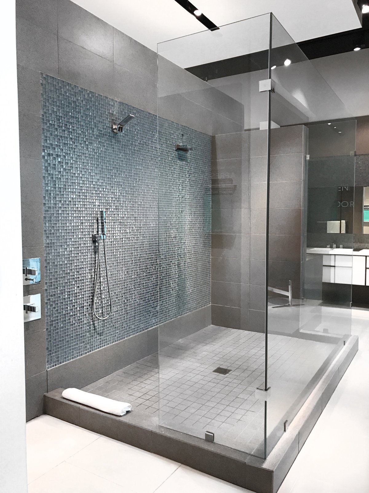 Душевой поддон в ровень с полом