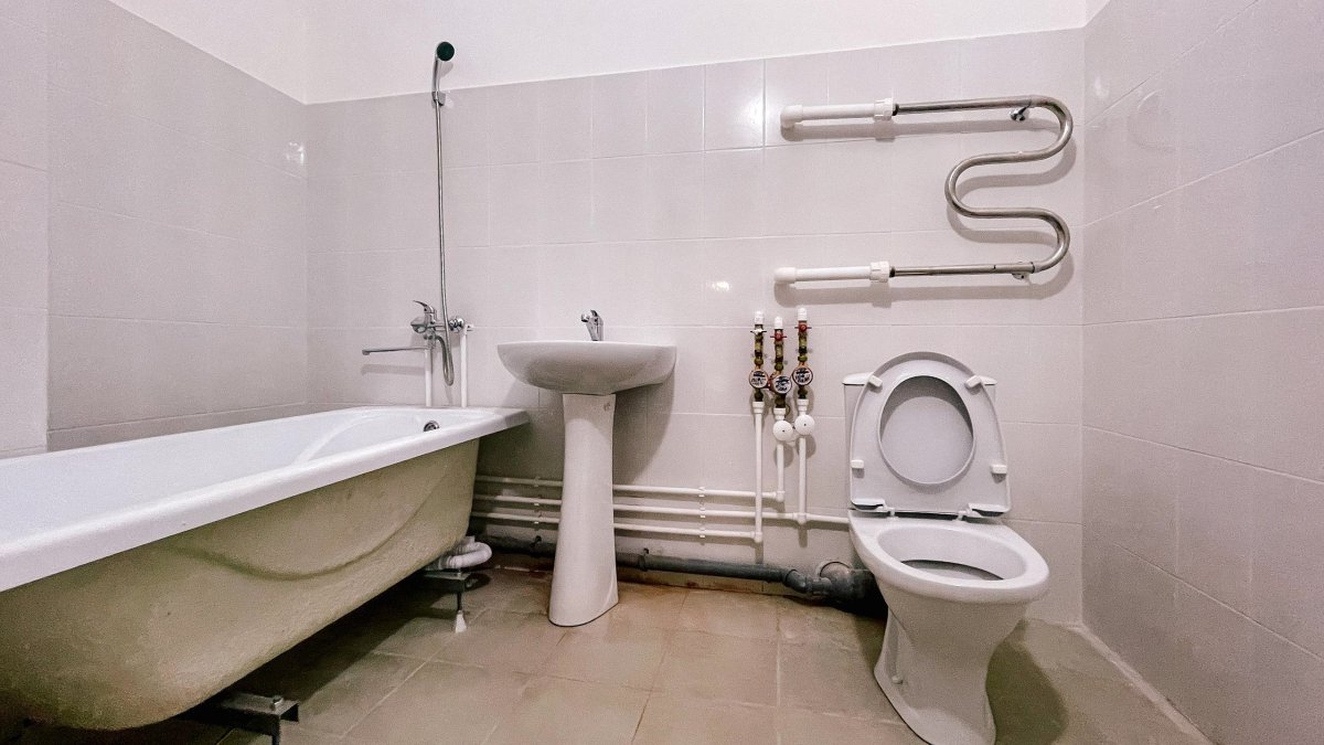 Отделка ванной комнаты ламинатом