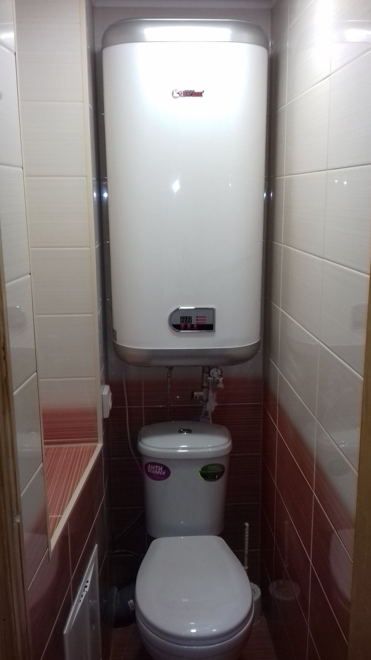 водонагреватель установить в туалете