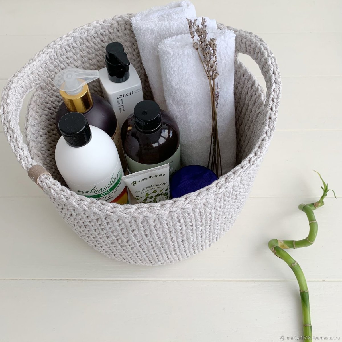 Декоративные корзины в ванной