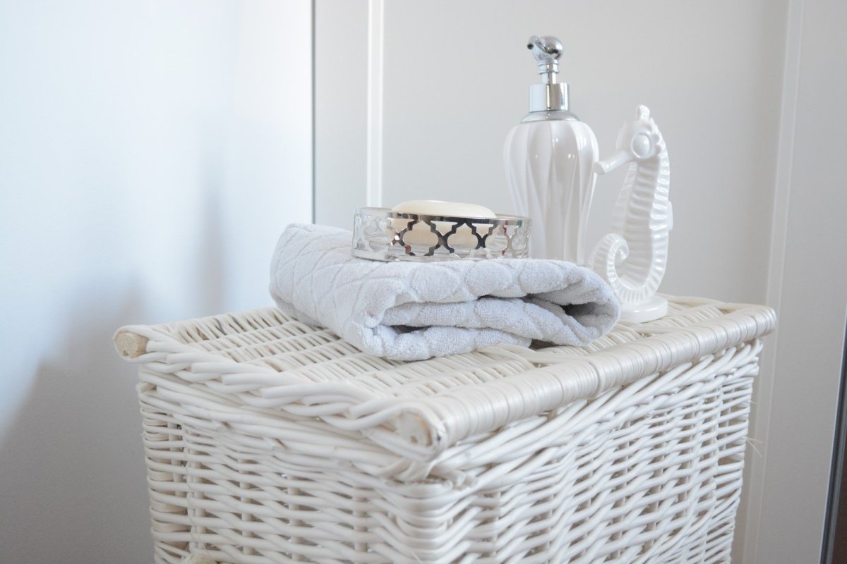 Плетеные корзинки для ванной