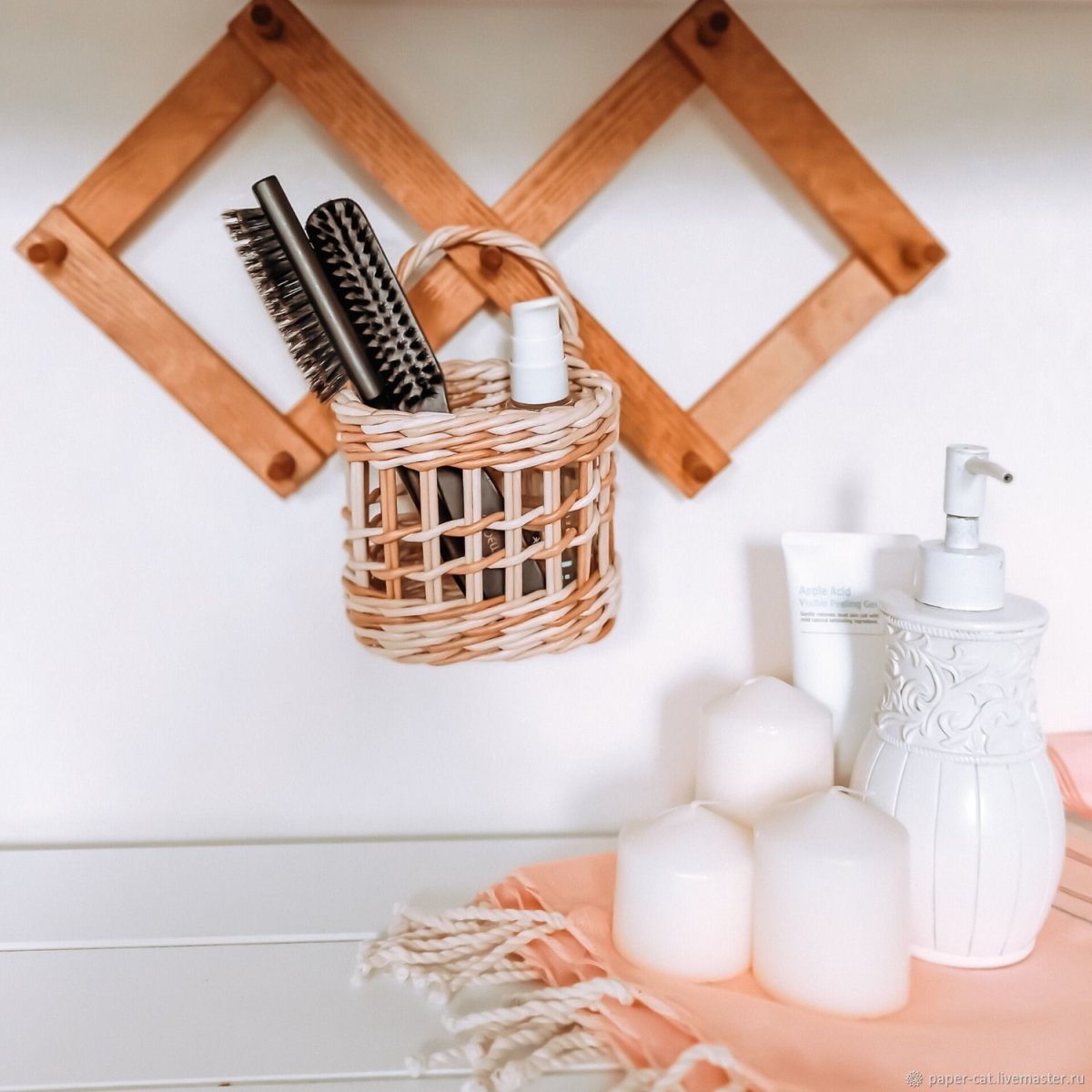 Полочки под раковину в ванную