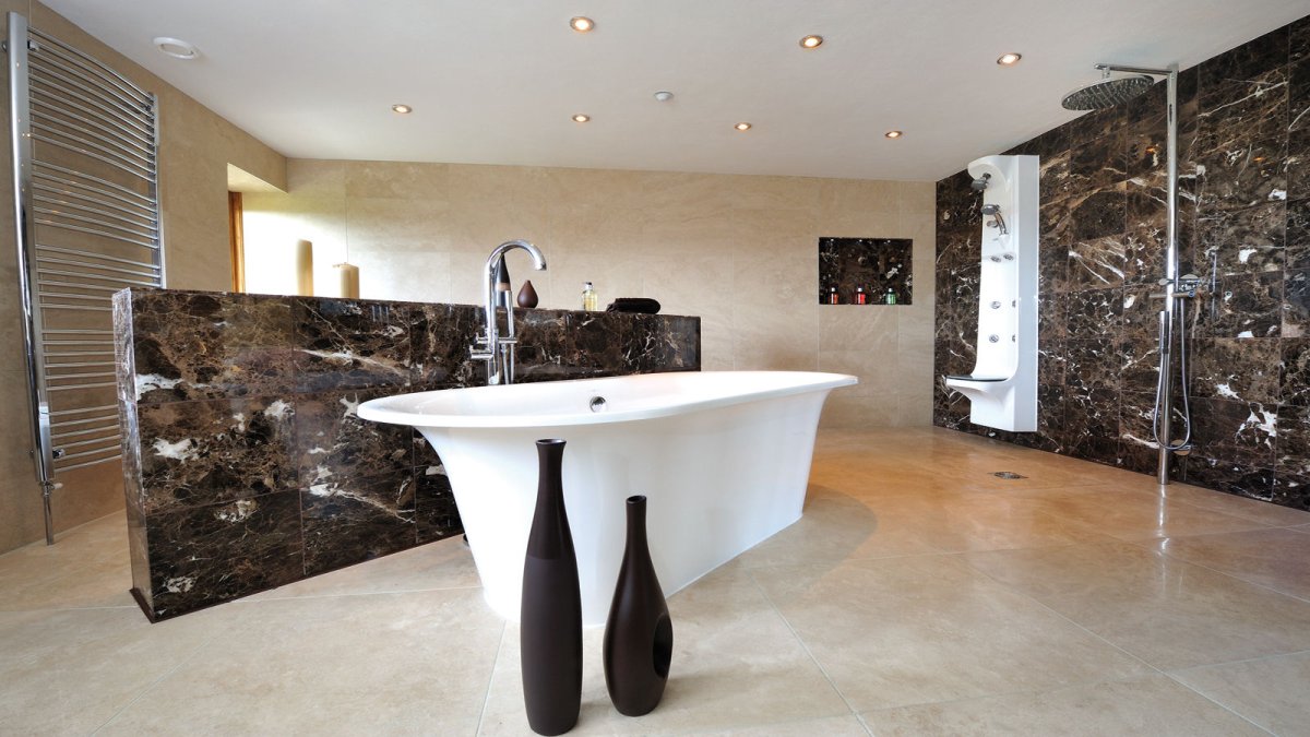 Имперадор дарк мрамор в интерьере