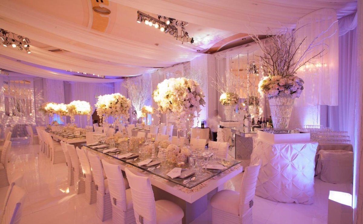 Декор свадебного зала