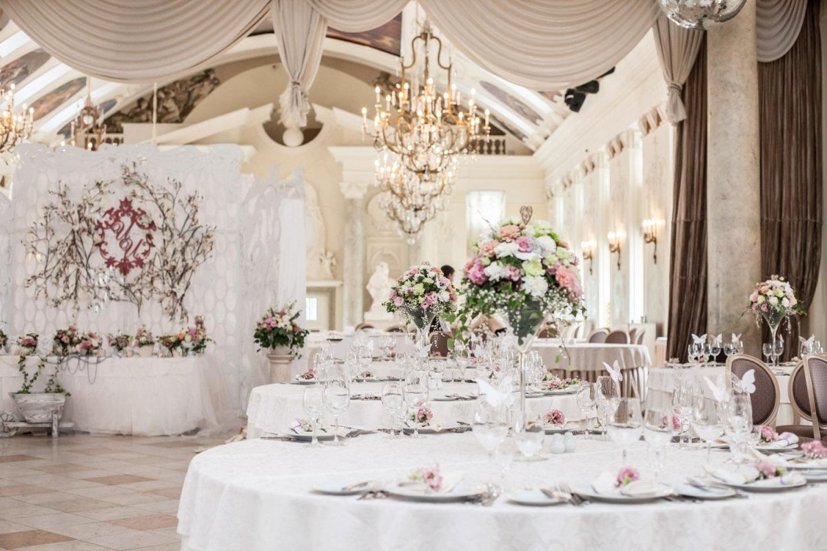 Шикарный свадебный зал