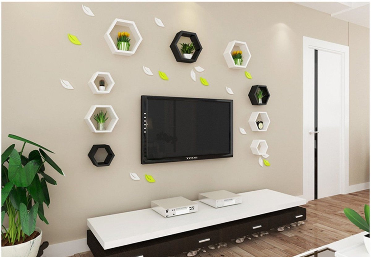 Полки вокруг телевизора