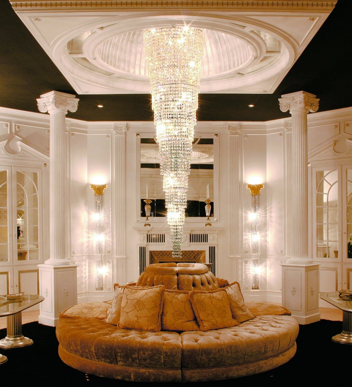 Большая люстра в гостиную