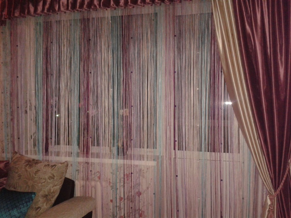 Нити на окно на кухню