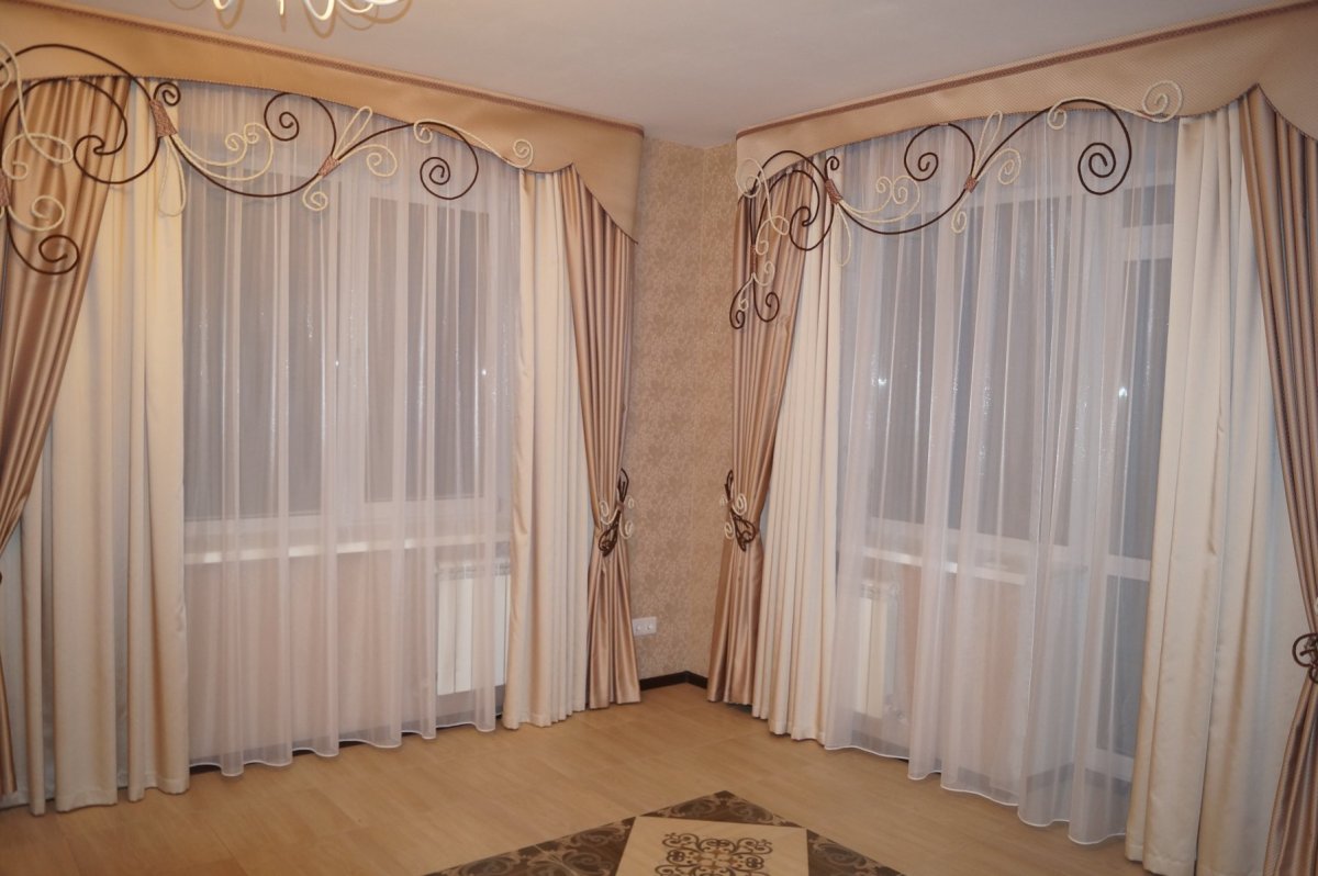 Ламбрекены для зала