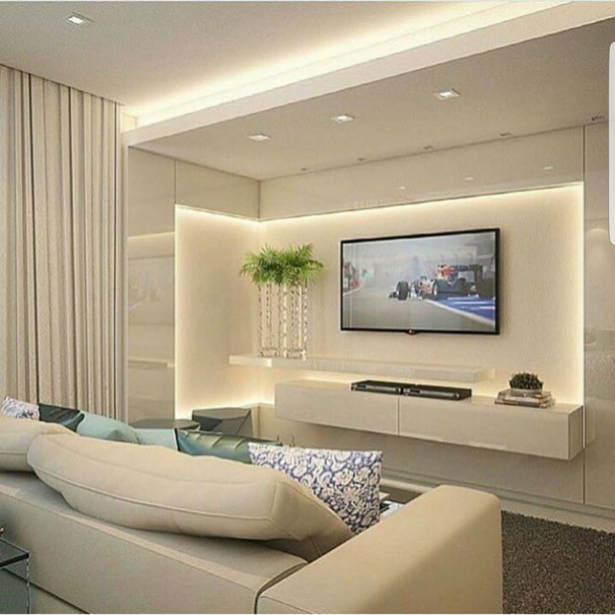 Зал с телевизором