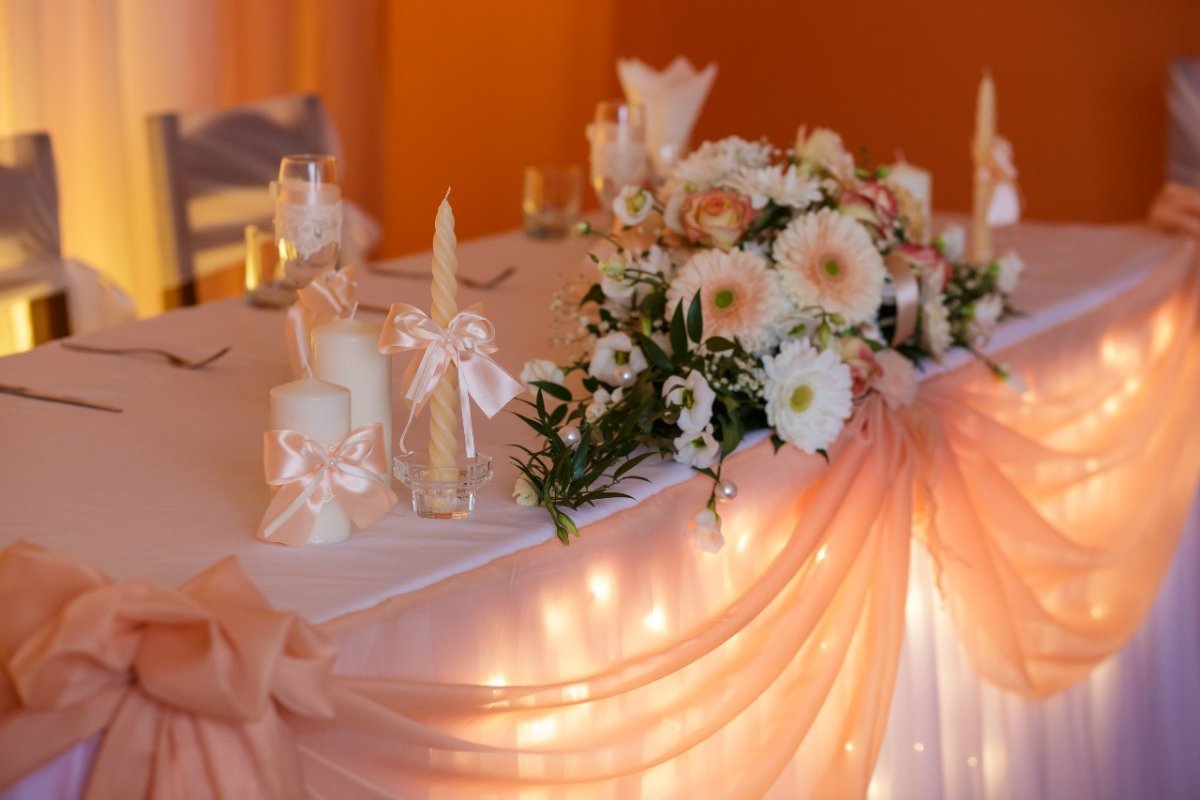 Свадьба в нежно персиковом цвете