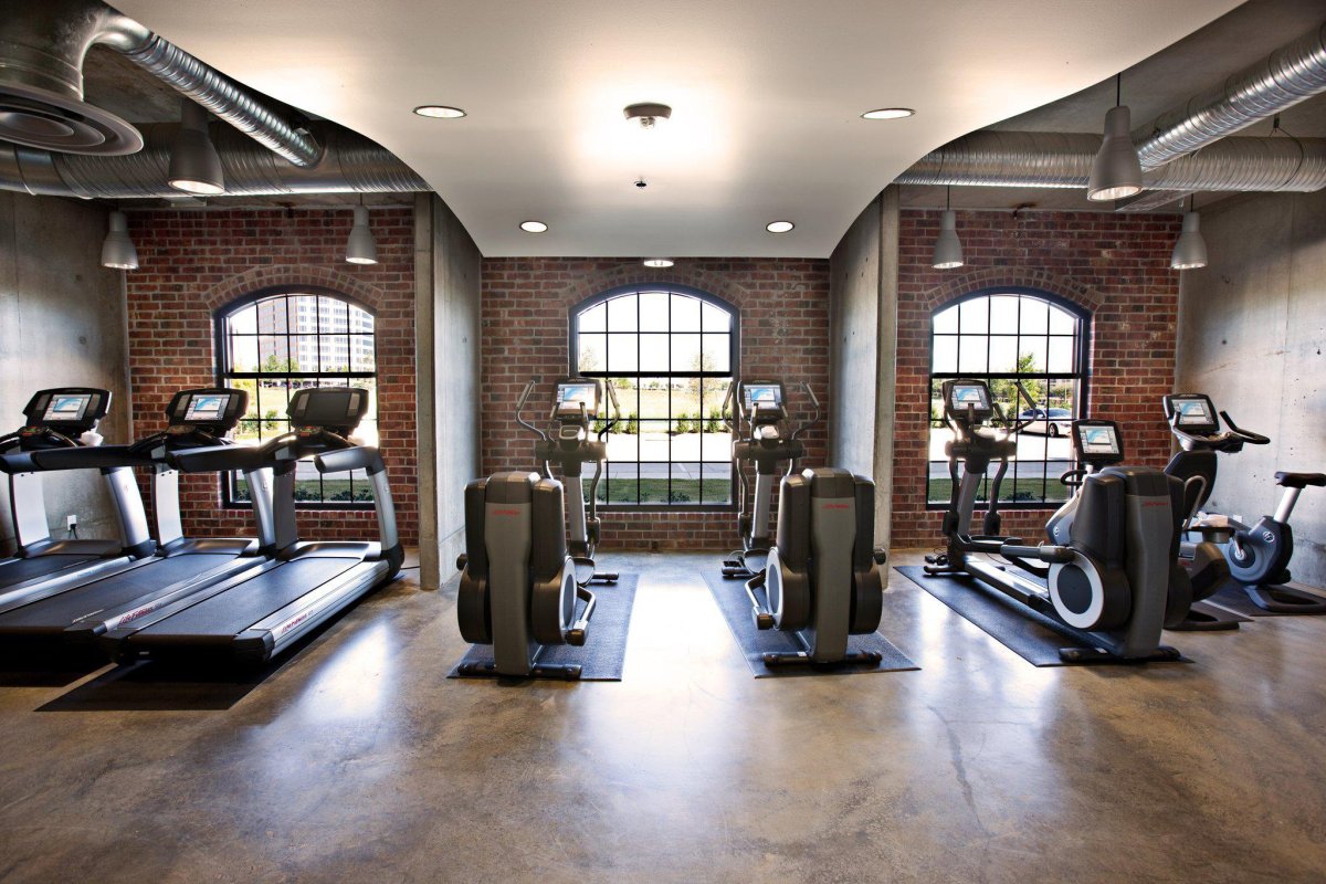 Тренажерный зал в стиле лофт