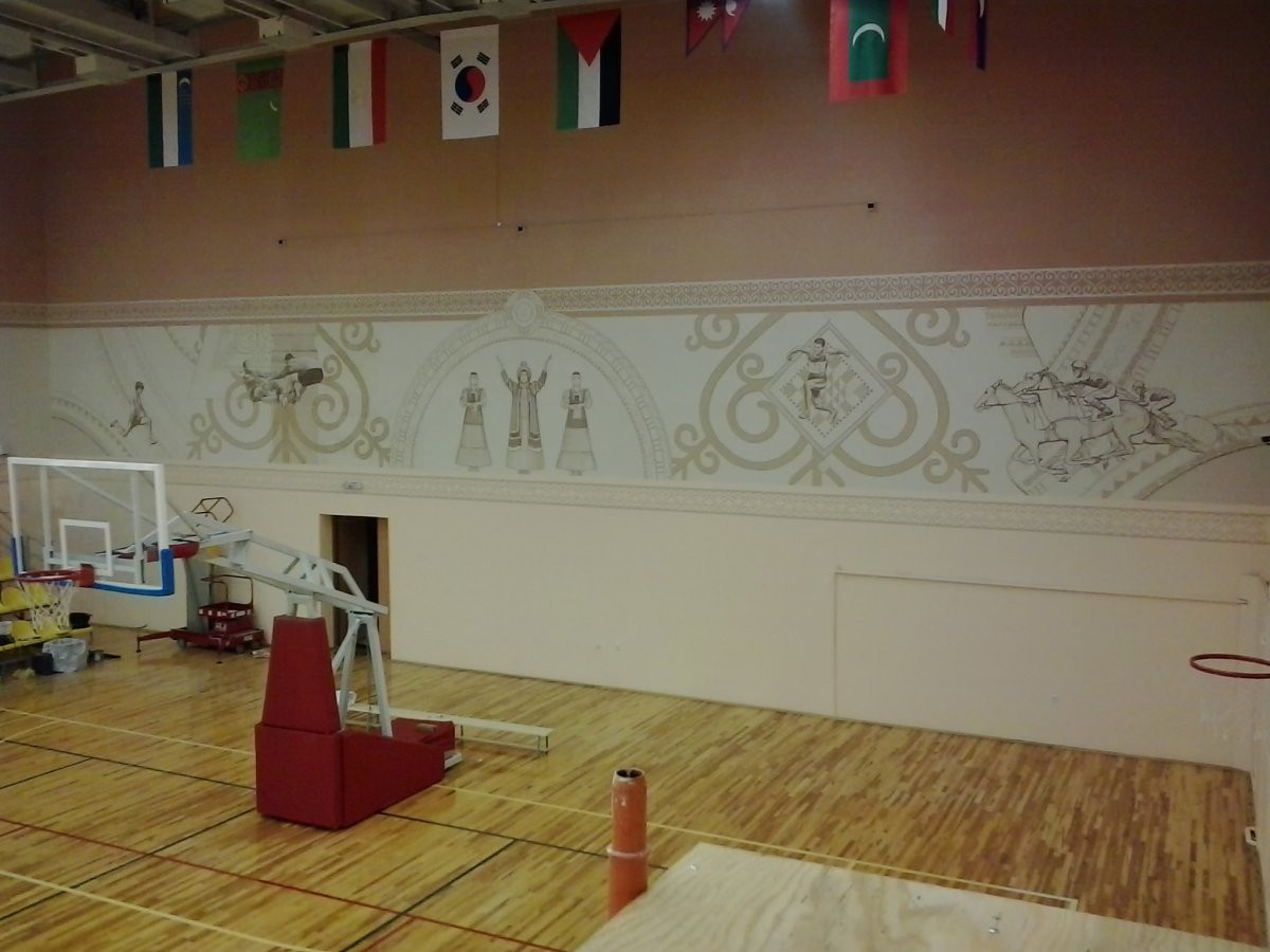 Роспись стен в актовом зале