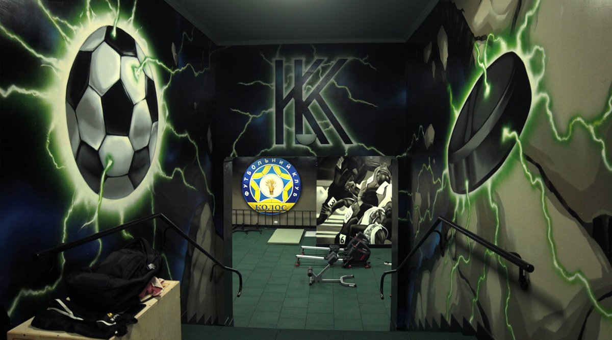 Покраска стен тренажерного зала