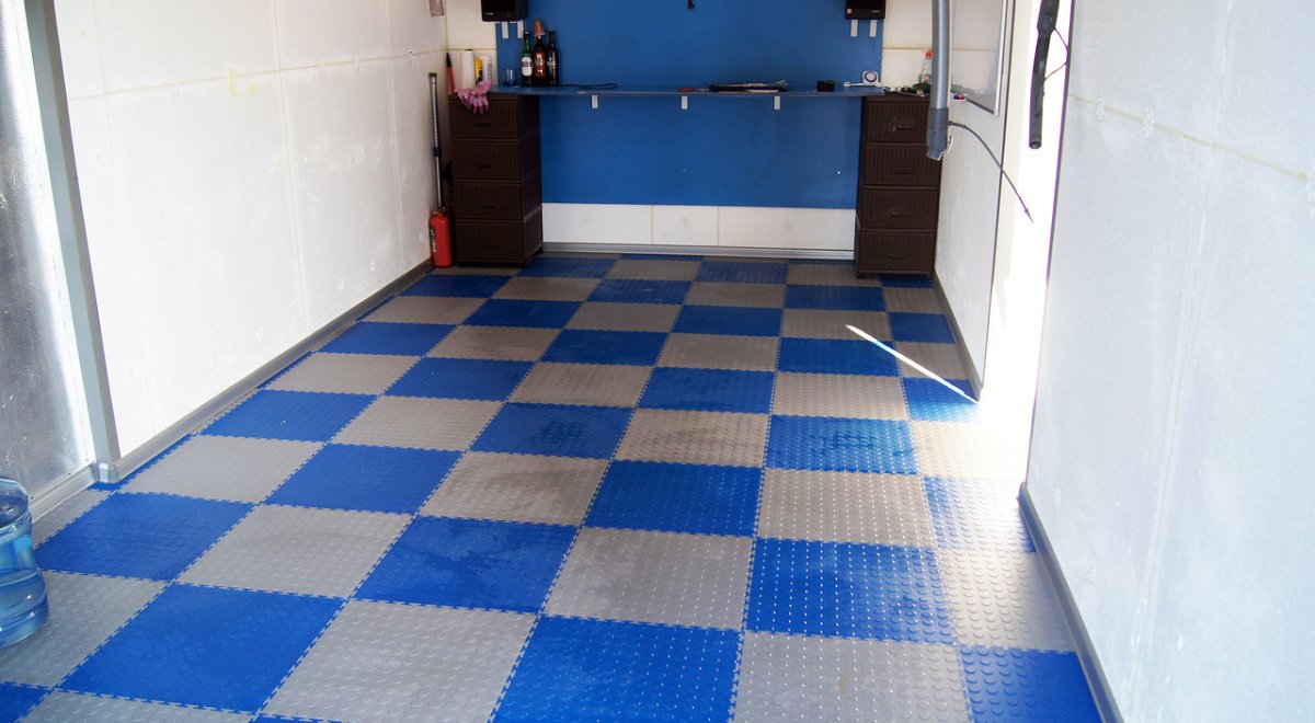 Модульное покрытие для гаража