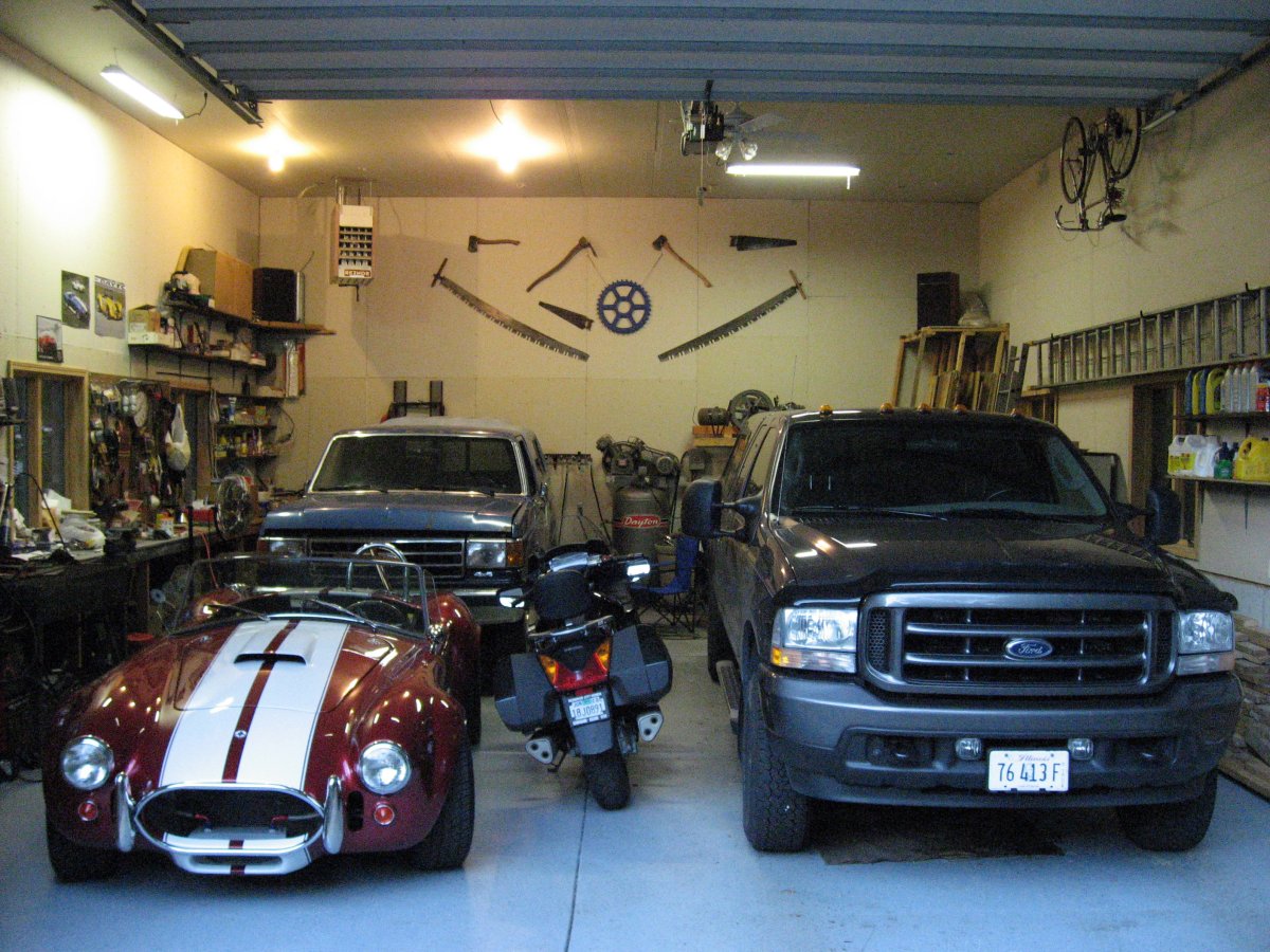 Гараж внутри