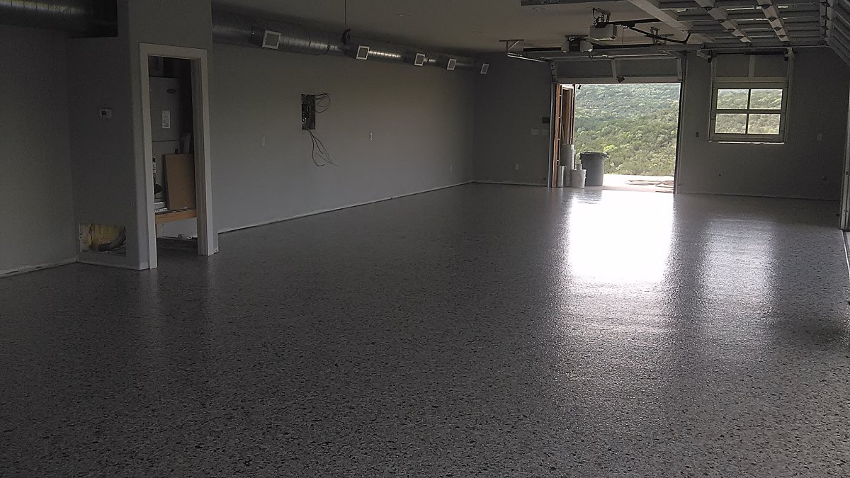 Дизайн пола в гараже