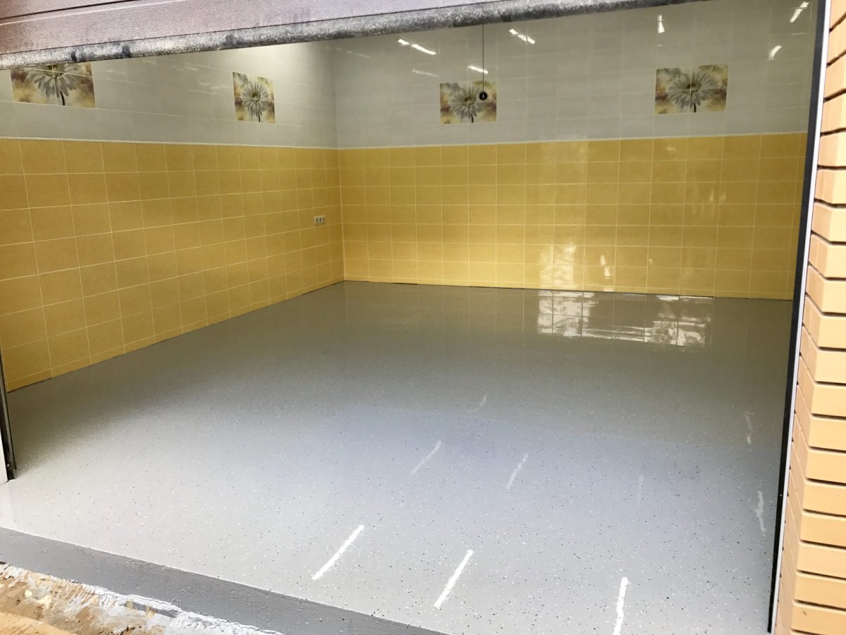 Жидкий пол для гаража