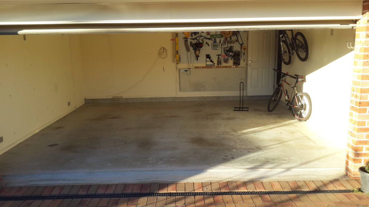 Промышленный пол в гараже